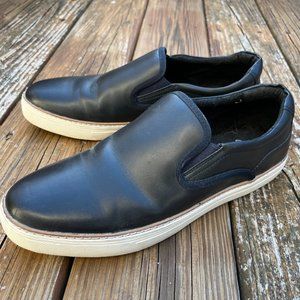 Men's Clarks slip on black leather sneaker